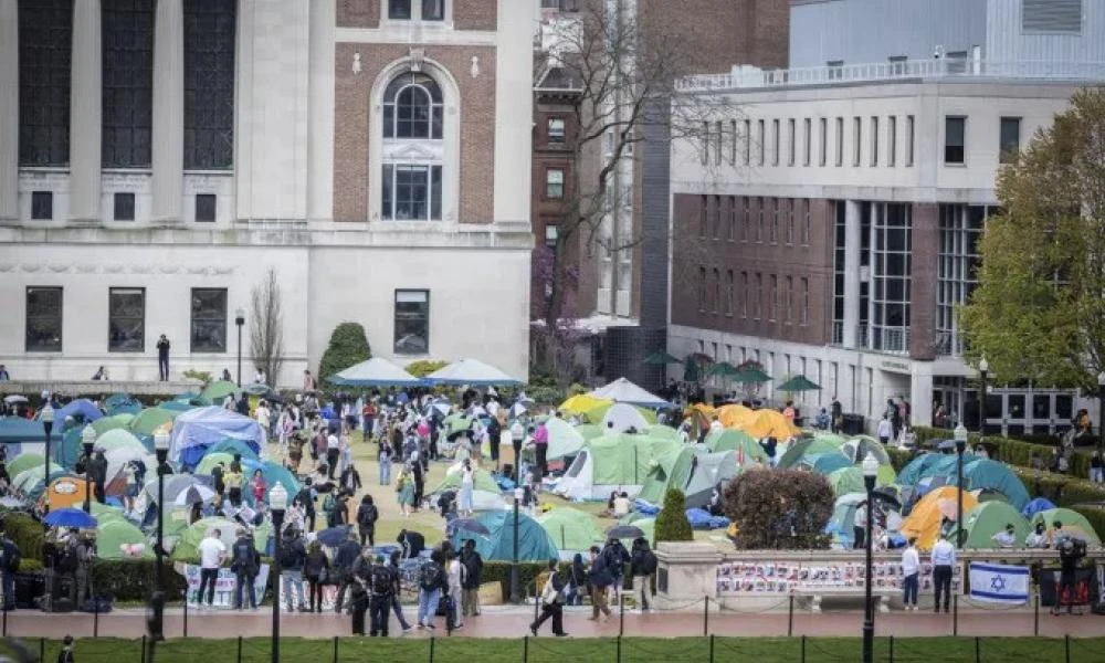 Πανεπιστήμιο Κολούμπια: Απειλεί με αποβολή φοιτητές που έκαναν κατάληψη